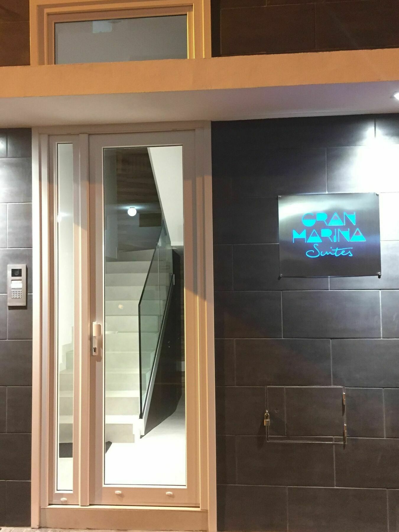 Gran Marina Suites Las Palmas de Gran Canaria Exterior photo